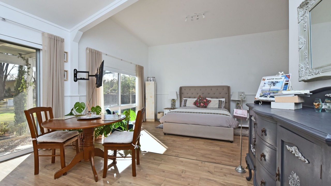 Photo of Bedroom in Broke