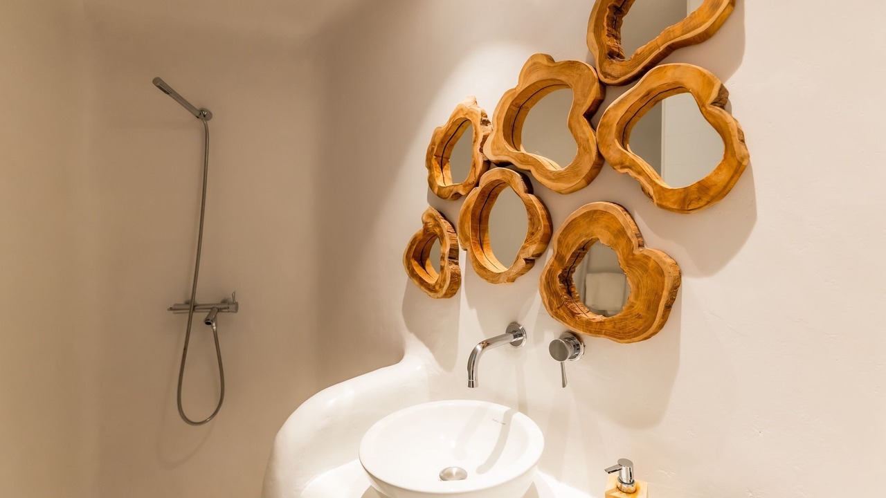 Photo of Bathroom in Elia