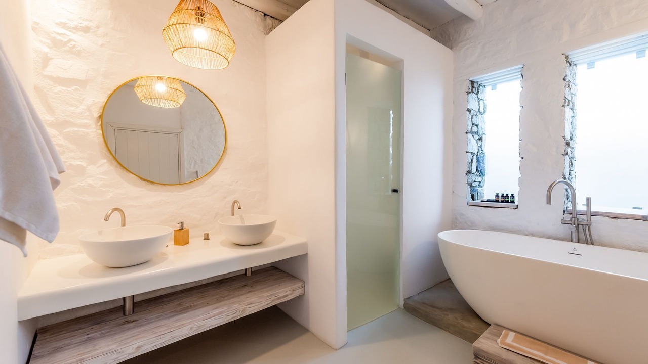 Photo of Bathroom in Elia