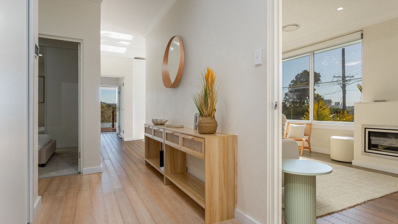 Photo of Livingroom in Dee Why