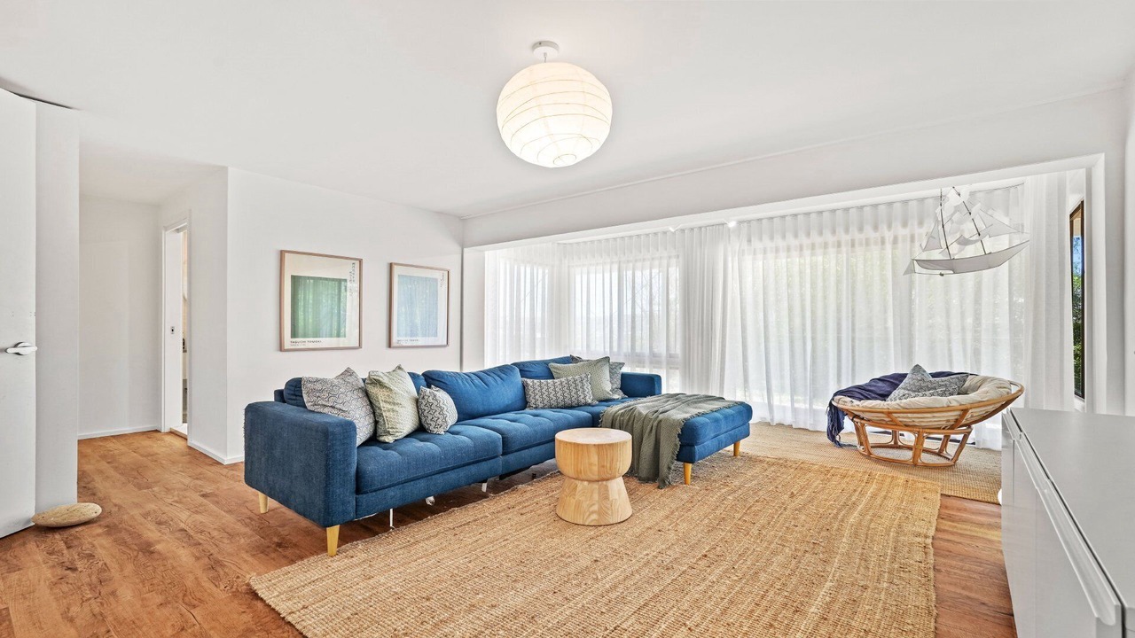 Photo of Livingroom in Macmasters Beach