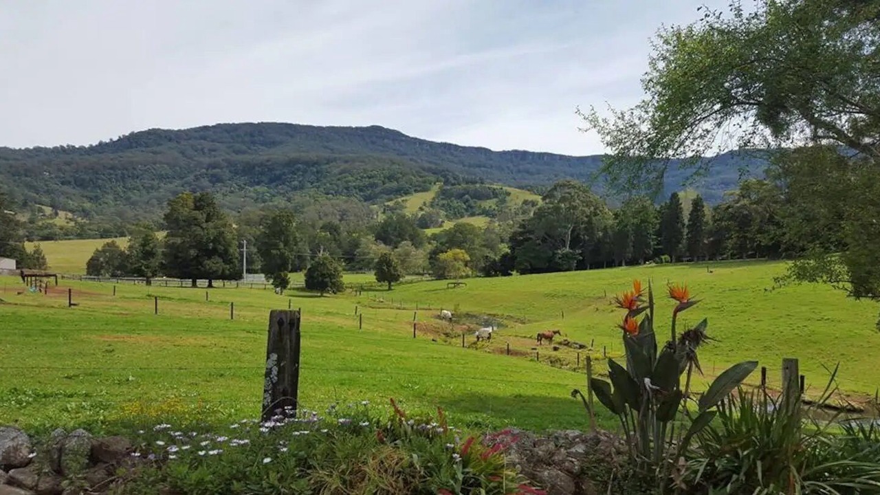 Photo of Outdoor in Foxground
