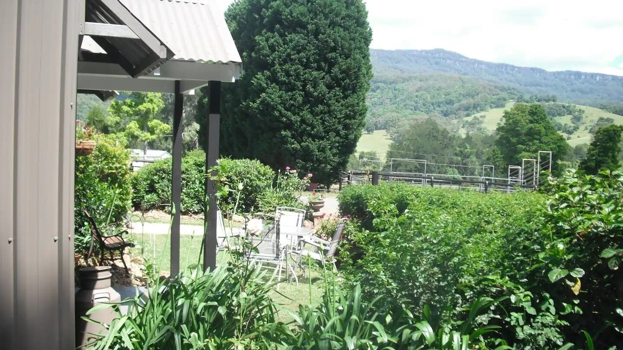 Photo of Outdoor in Foxground