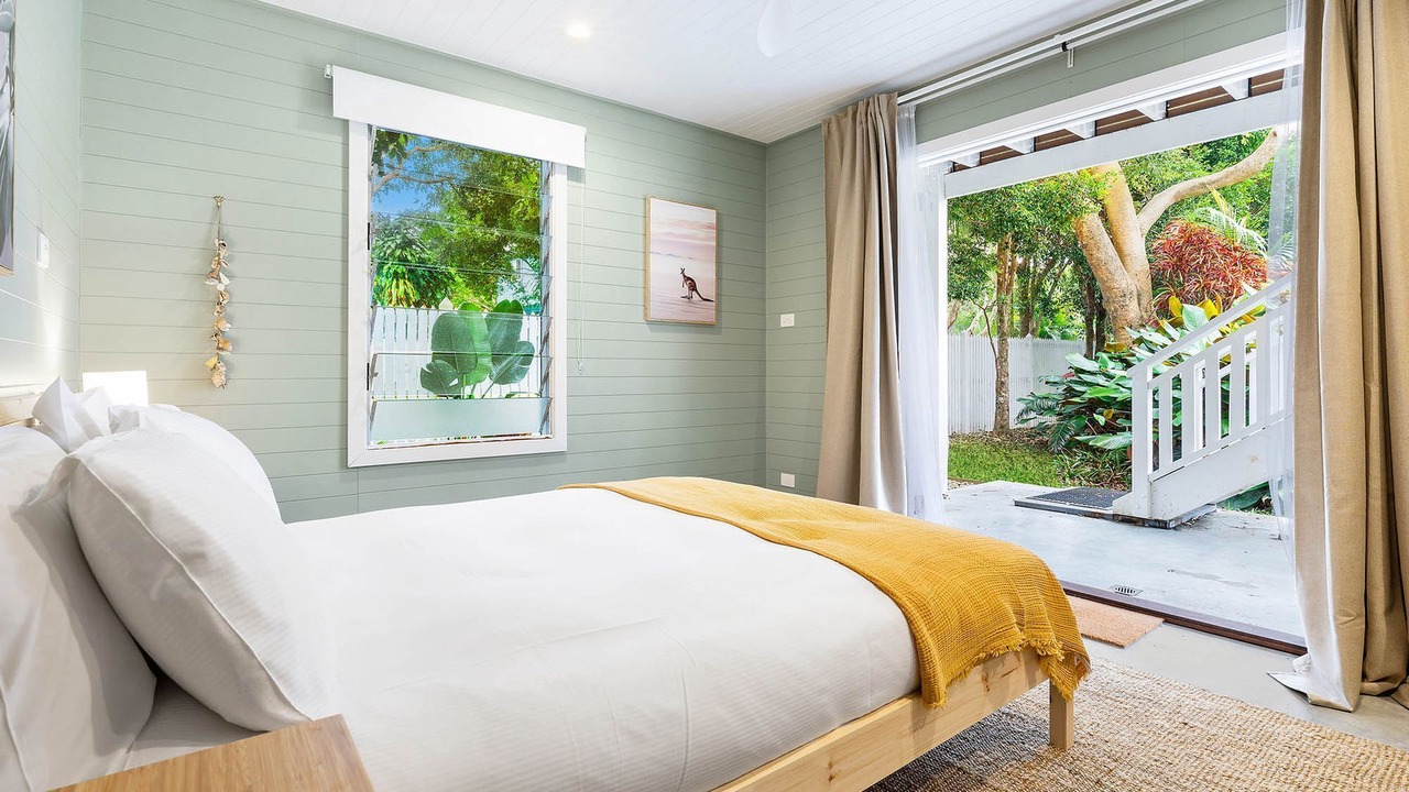Photo of Bedroom in South Golden Beach