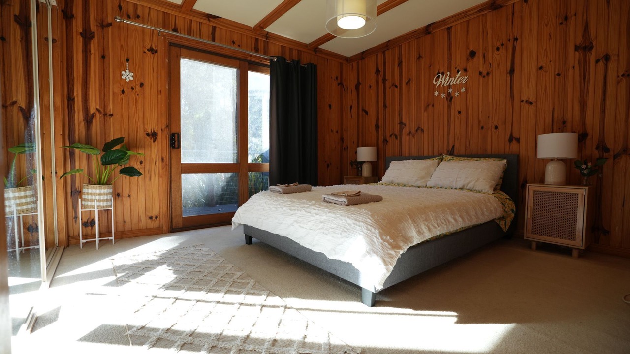 Photo of Bedroom in Sawmill Settlement