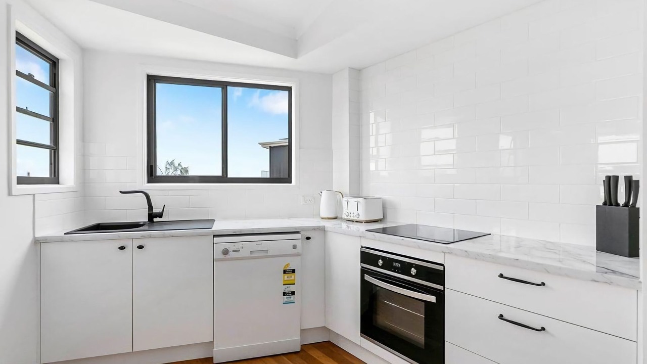 Photo of Kitchen in Castaways Beach