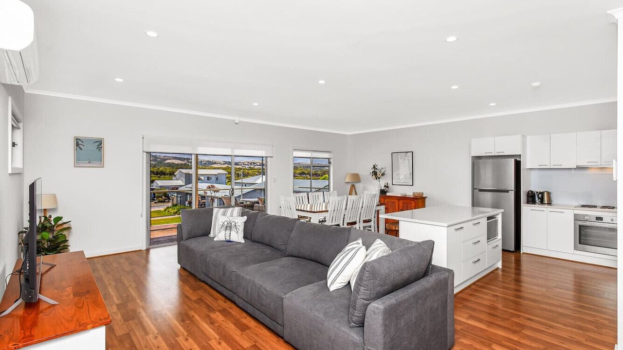Photo of Livingroom in Hayborough