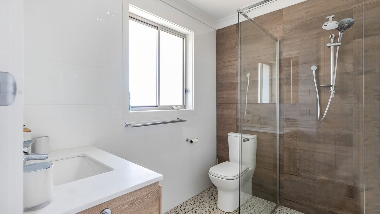 Photo of Bathroom in Narrawallee