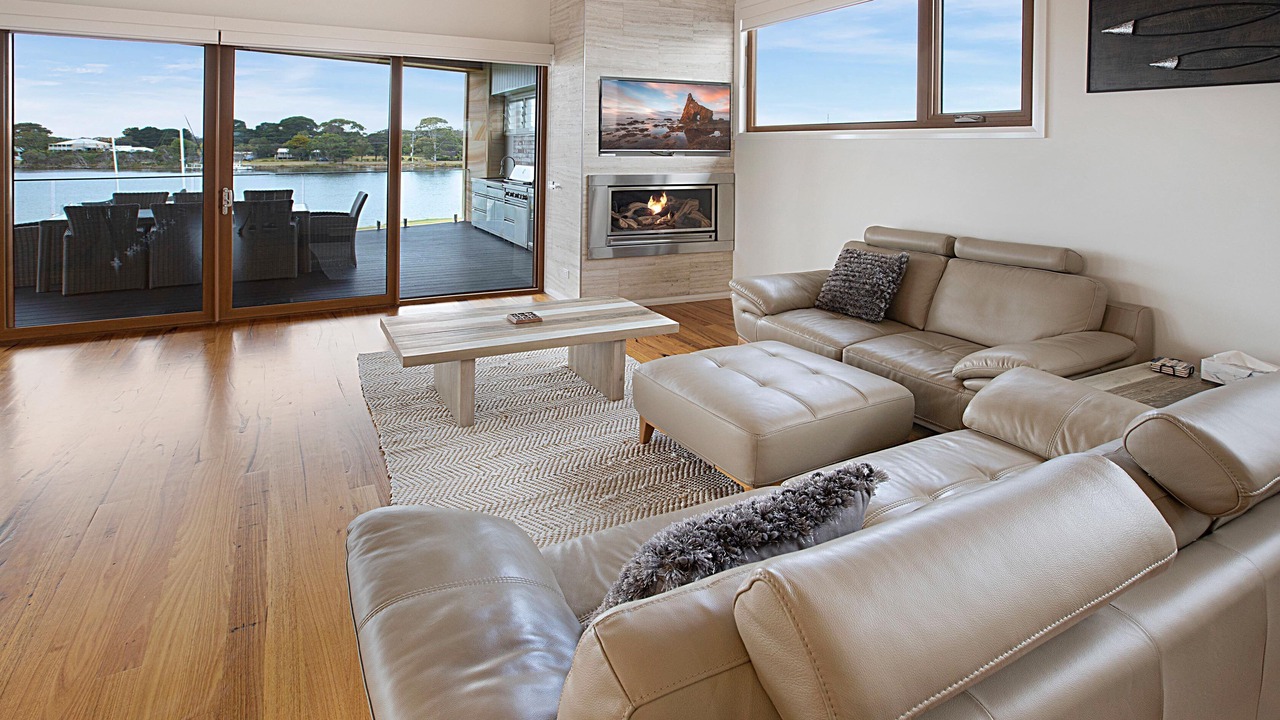 Photo of Livingroom in Paynesville