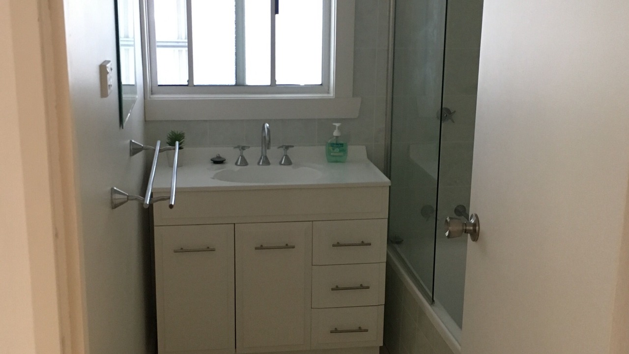 Photo of Bathroom in Strahan