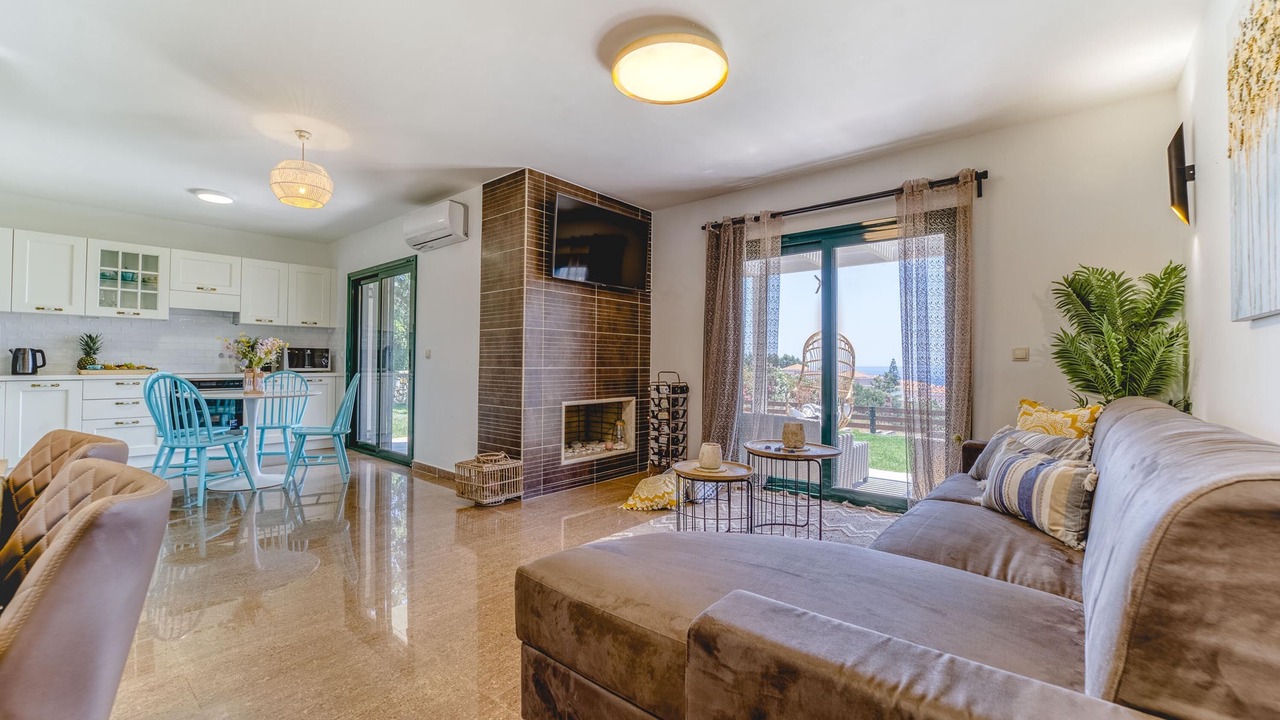 Photo of Livingroom in Kiotari