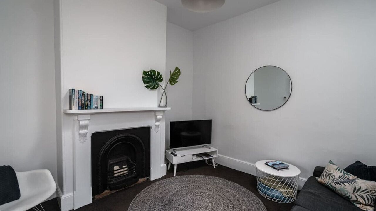Photo of Livingroom in Battery Point