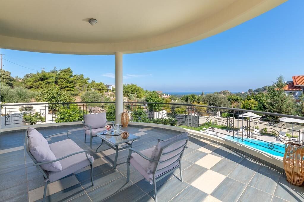 Photo of Patio Balcony in Asgourou