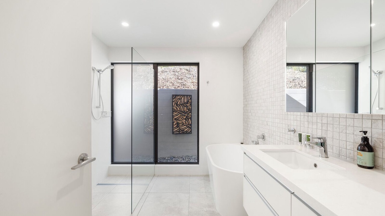 Photo of Bathroom in Korora