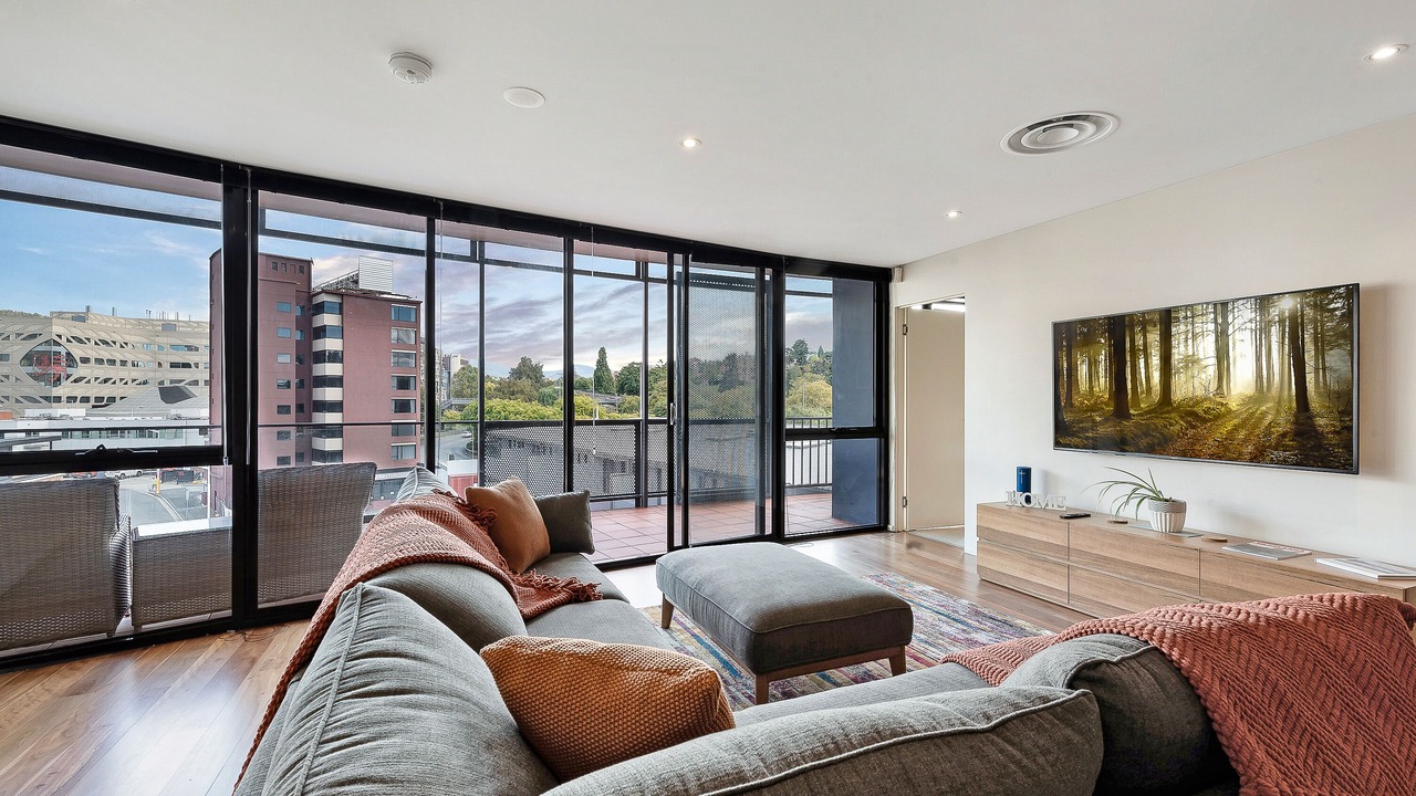 Photo of Livingroom in Sullivan's Cove