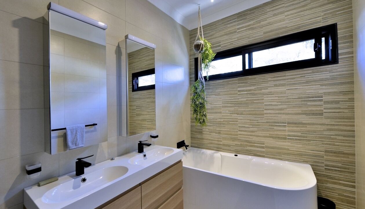 Photo of Bathroom in Herron