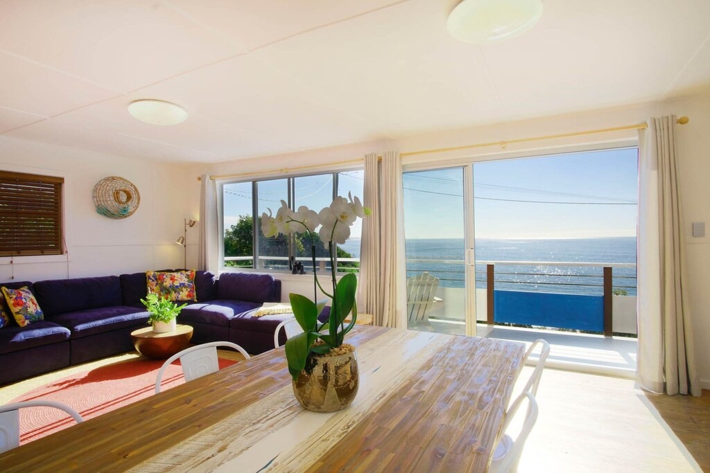Photo of Livingroom in Seal Rocks