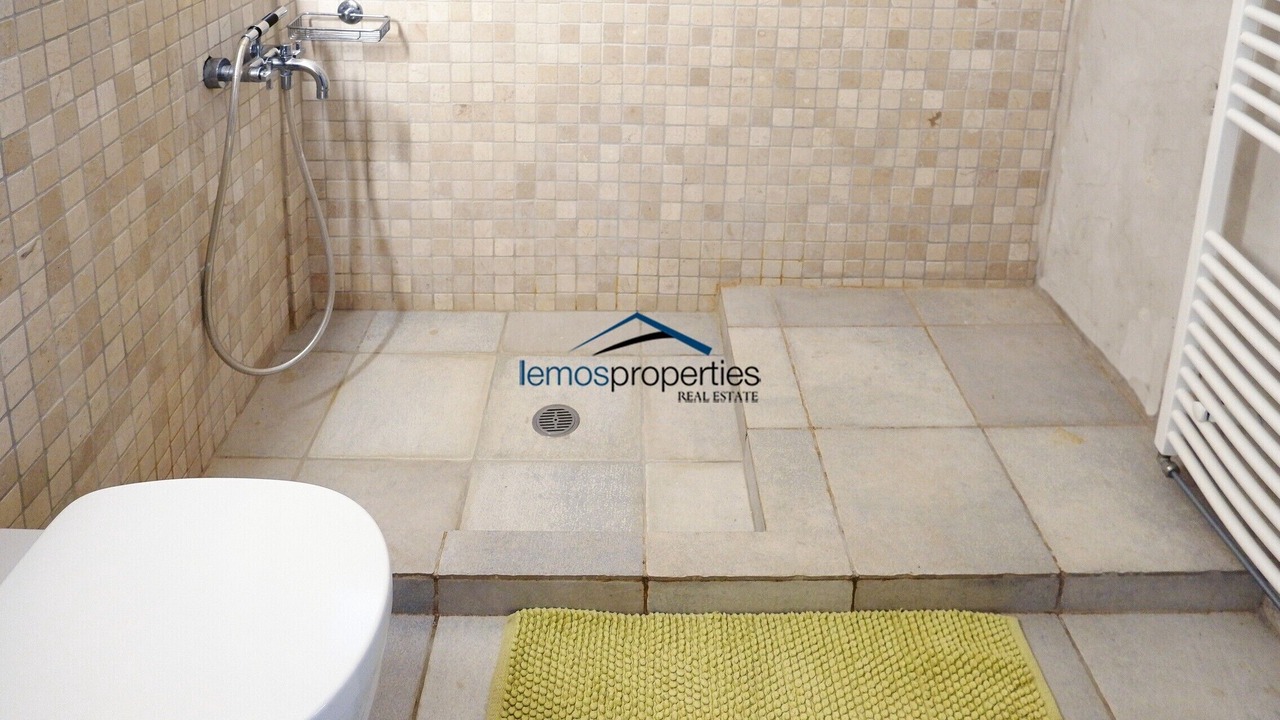 Photo of Bathroom in Kea
