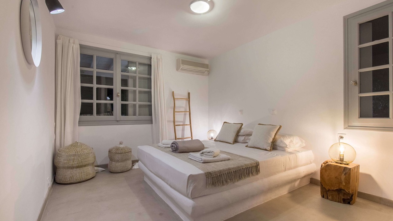 Photo of Bedroom in Platis Gialos