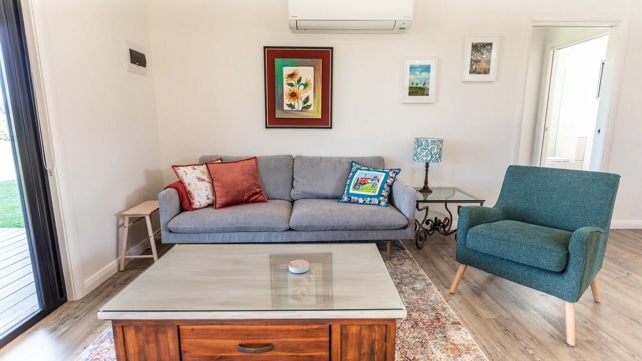 Photo of Livingroom in Clarence Town