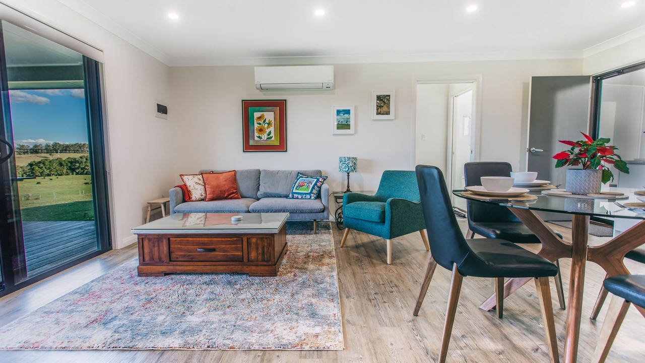 Photo of Livingroom in Clarence Town