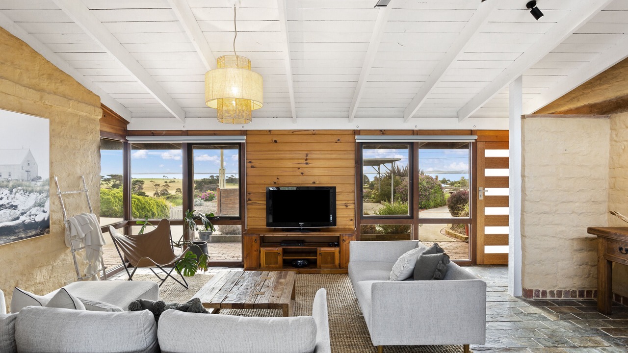 Photo of Livingroom in Coronet Bay