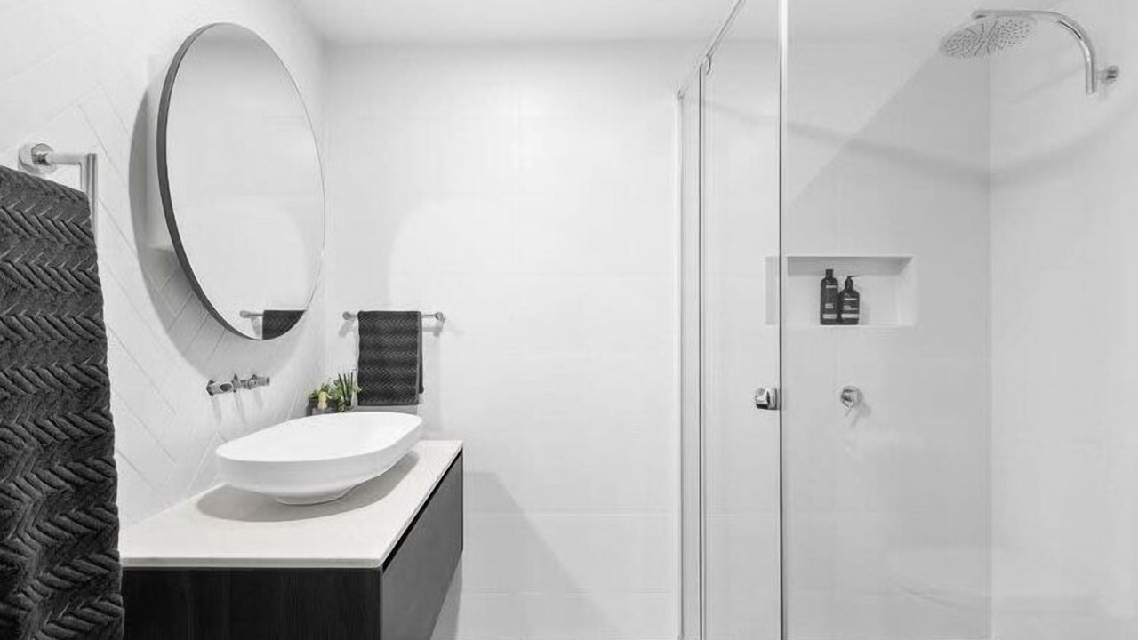 Photo of Bathroom in Torquay