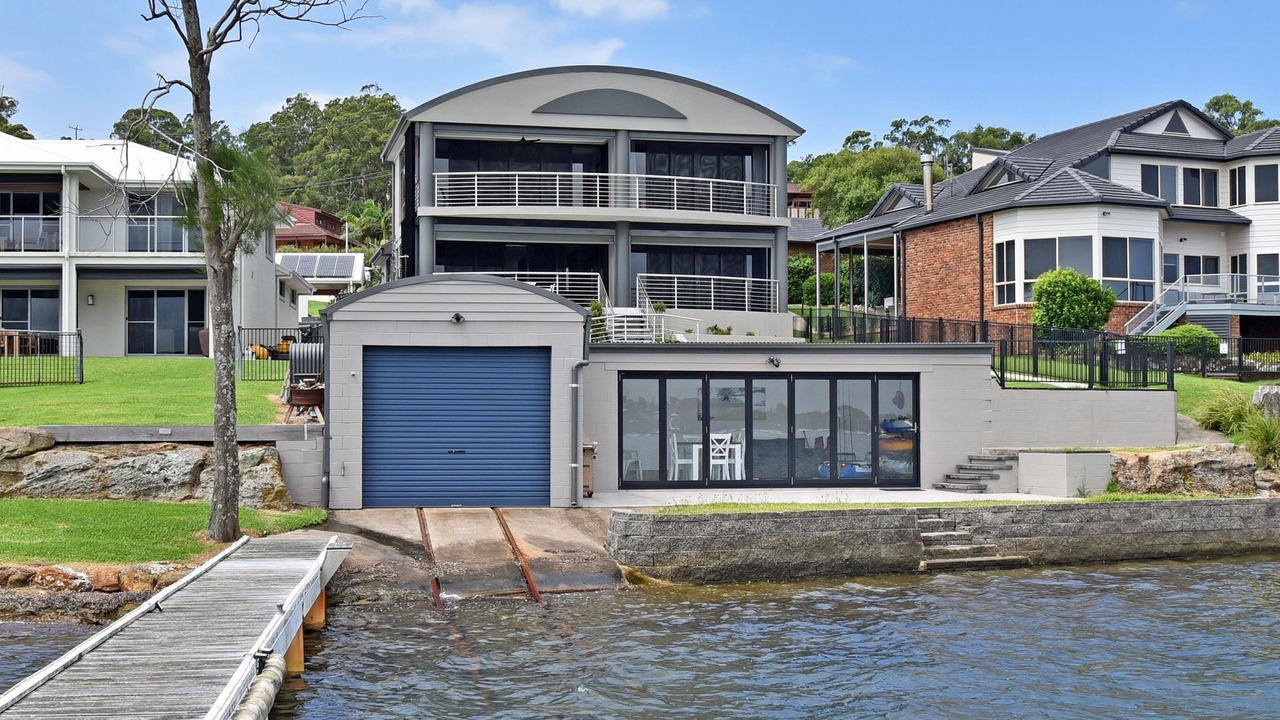 Photo of Outdoor in Lake Macquarie City Council