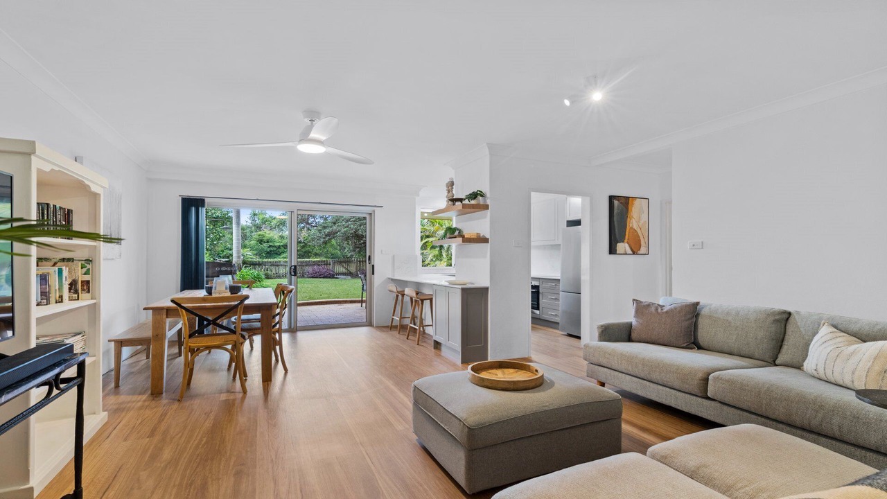 Photo of Livingroom in Hawks Nest