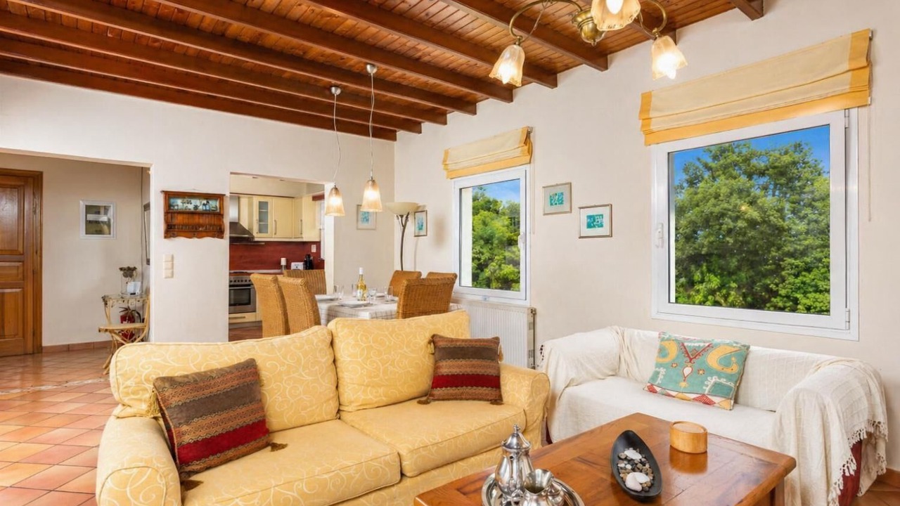 Photo of Livingroom in Petaleia