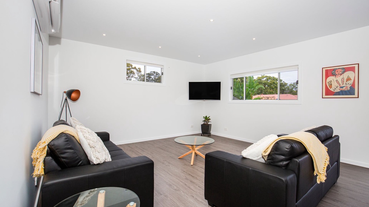 Photo of Livingroom in Basin View