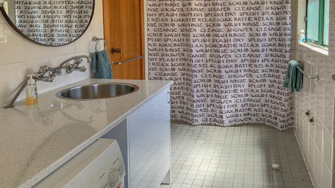 Photo of Bathroom in Lake Wangary