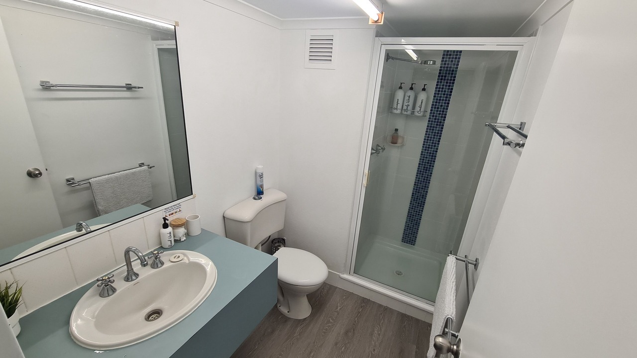 Photo of Bathroom in Dolphin Heads