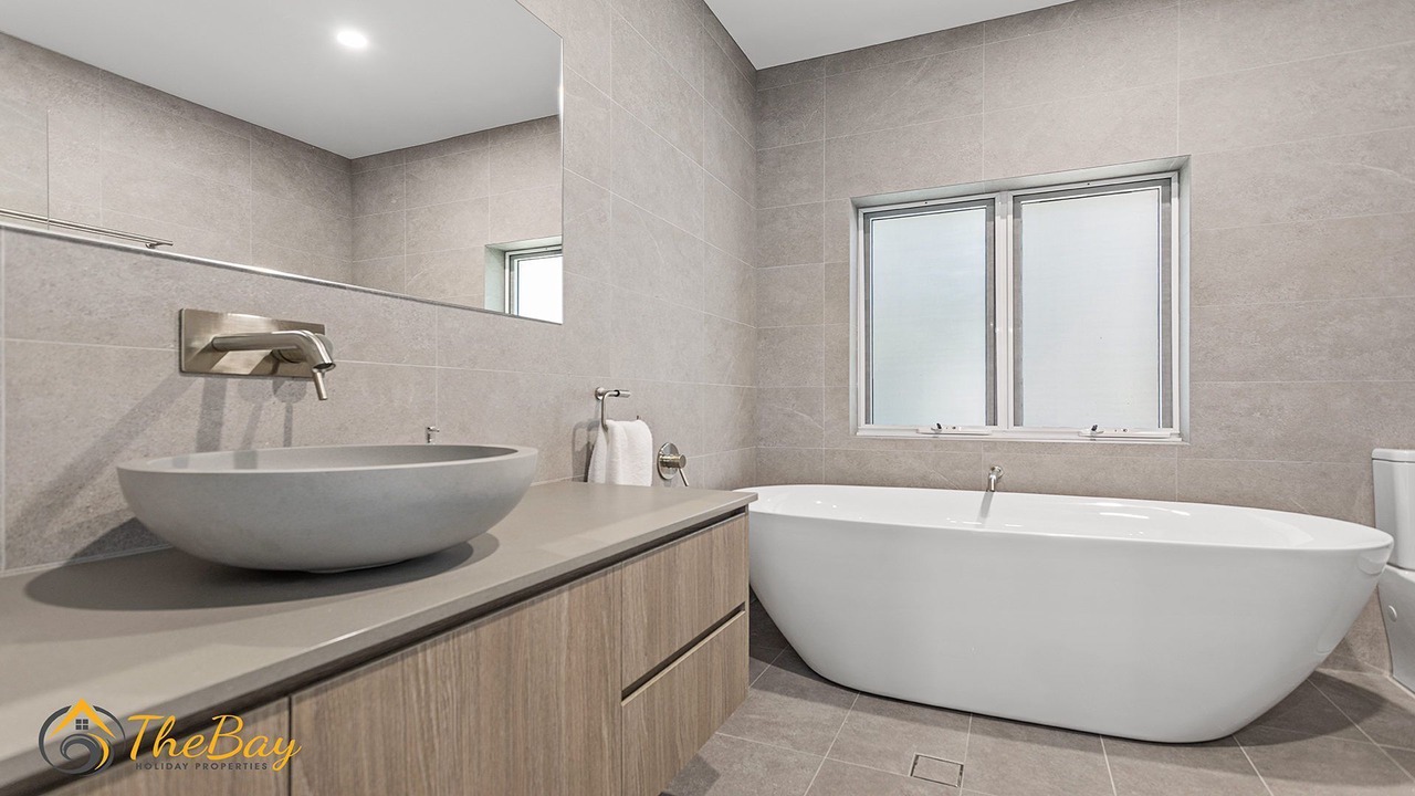 Photo of Bathroom in Salamander Bay