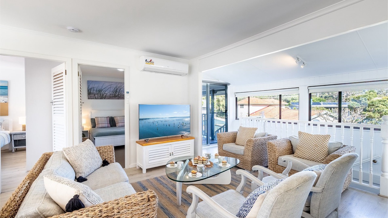 Photo of Livingroom in Salamander Bay