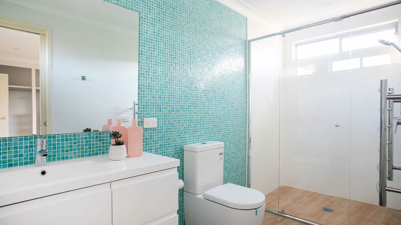 Photo of Bathroom in Narrawallee
