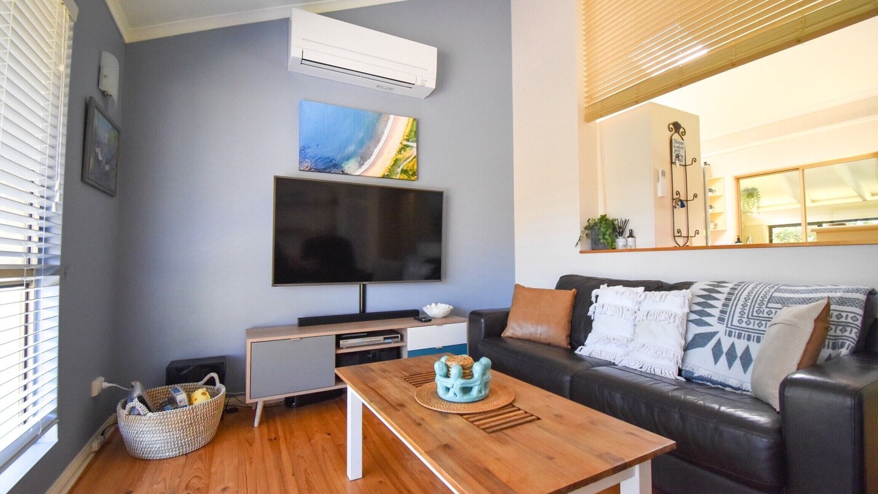 Photo of Bedroom in Maloneys Beach