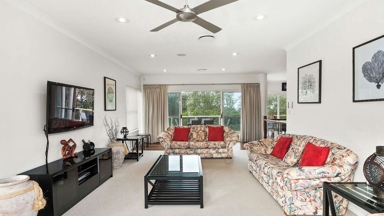 Photo of Livingroom in Narrawallee