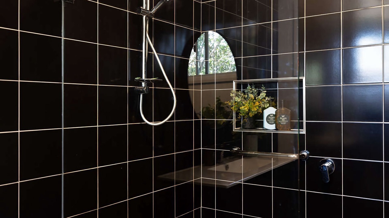 Photo of Bathroom in Narrawallee