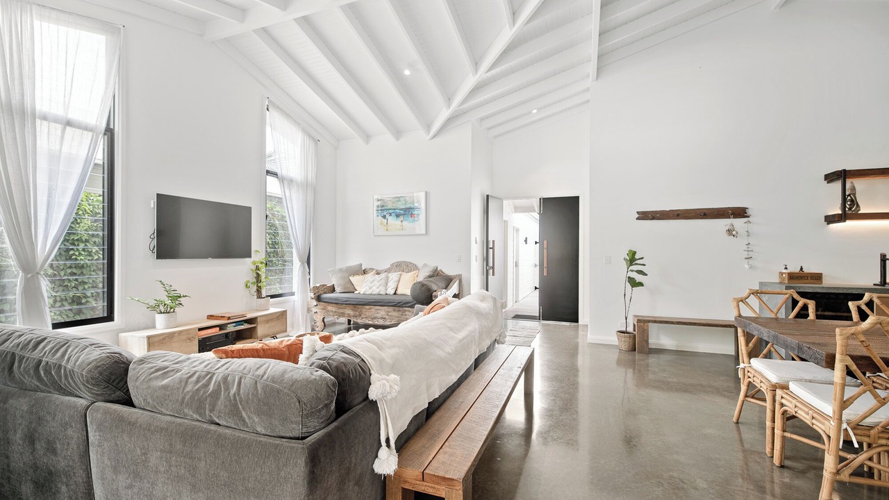 Photo of Livingroom in Suffolk Park