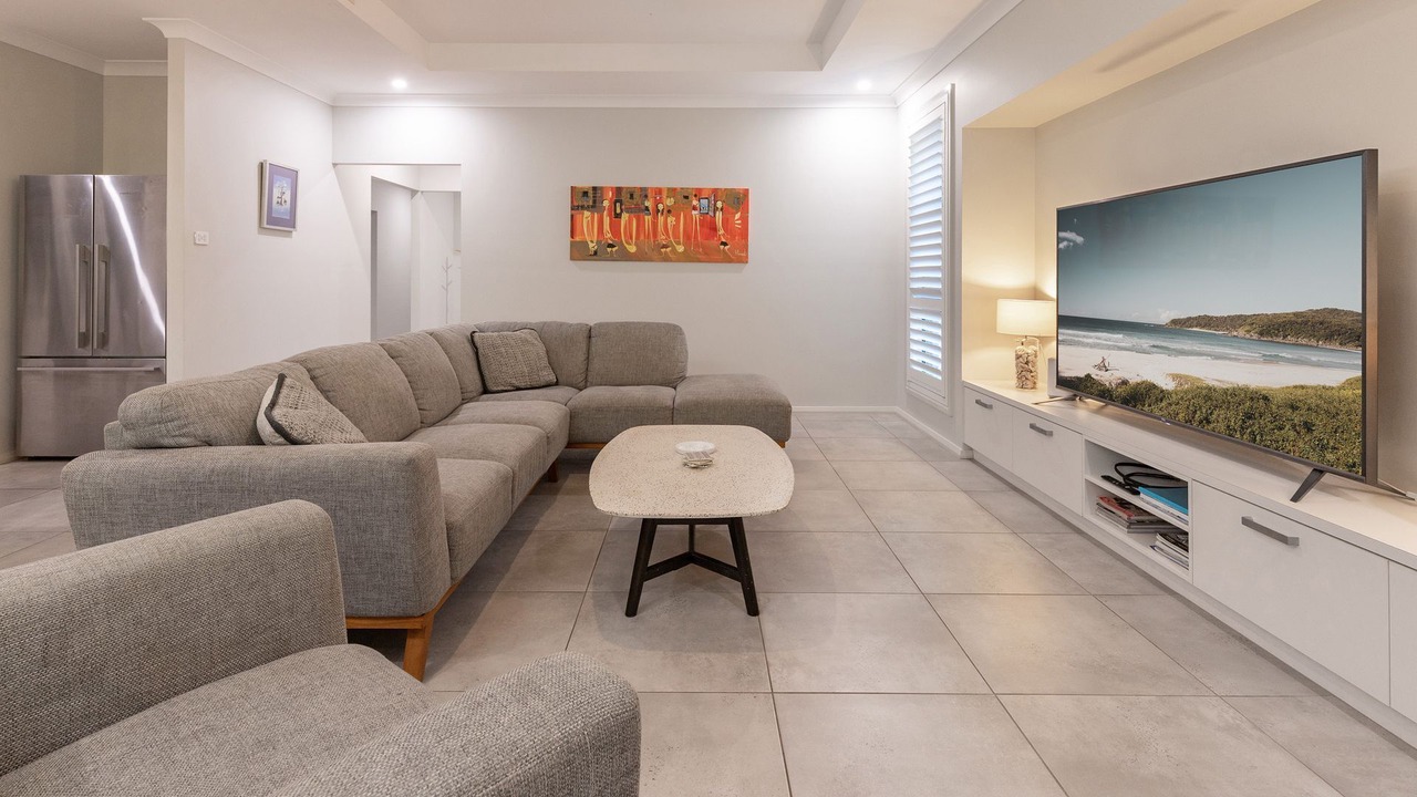 Photo of Livingroom in Elizabeth Beach