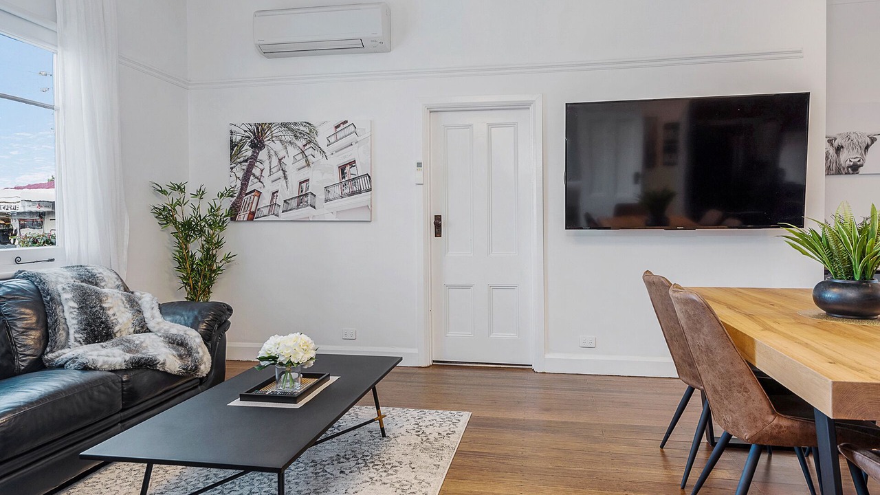 Photo of Livingroom in Hobart Central Business District