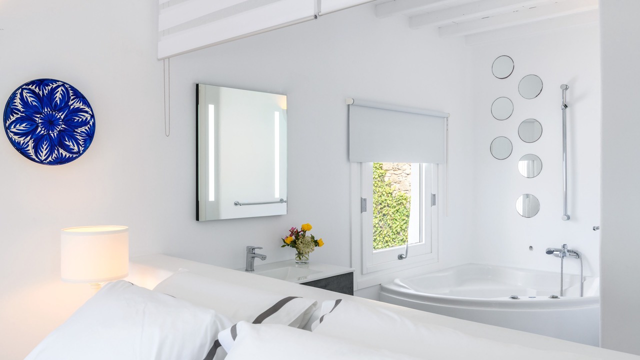 Photo of Bathroom in Kanalia