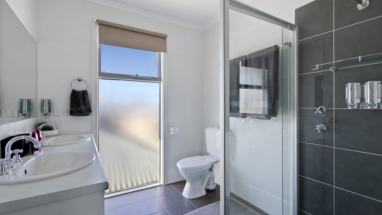 Photo of Bathroom in Seymour