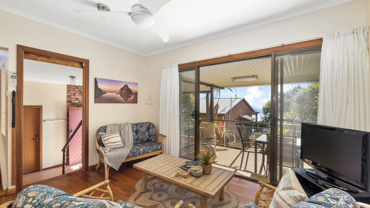 Photo of Livingroom in Valla Beach