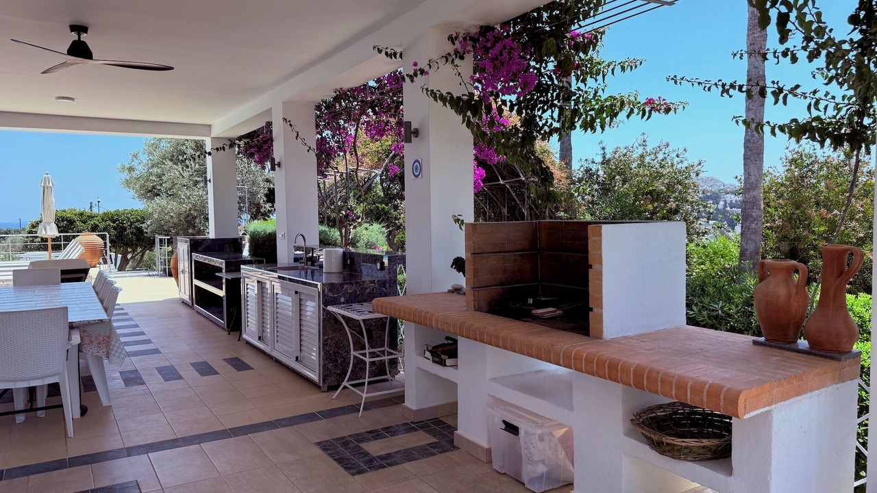 Photo of Outdoor in Asgourou