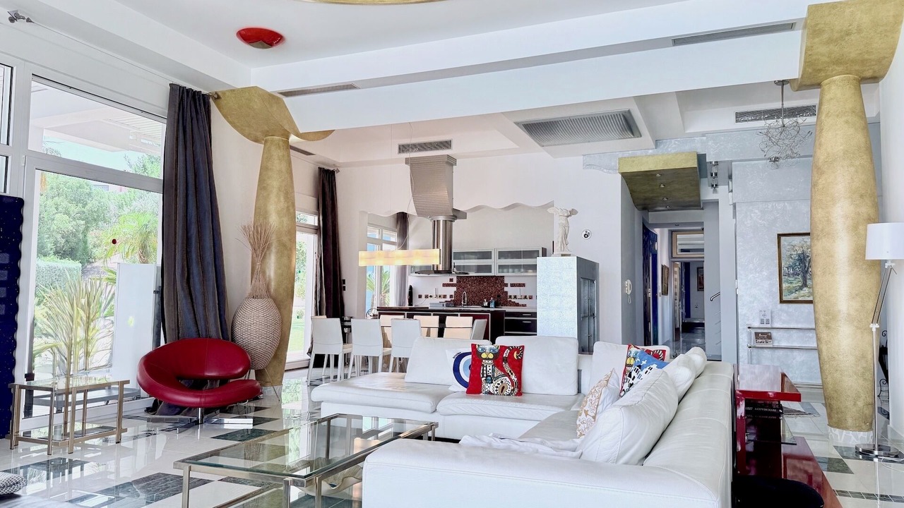 Photo of Livingroom in Asgourou
