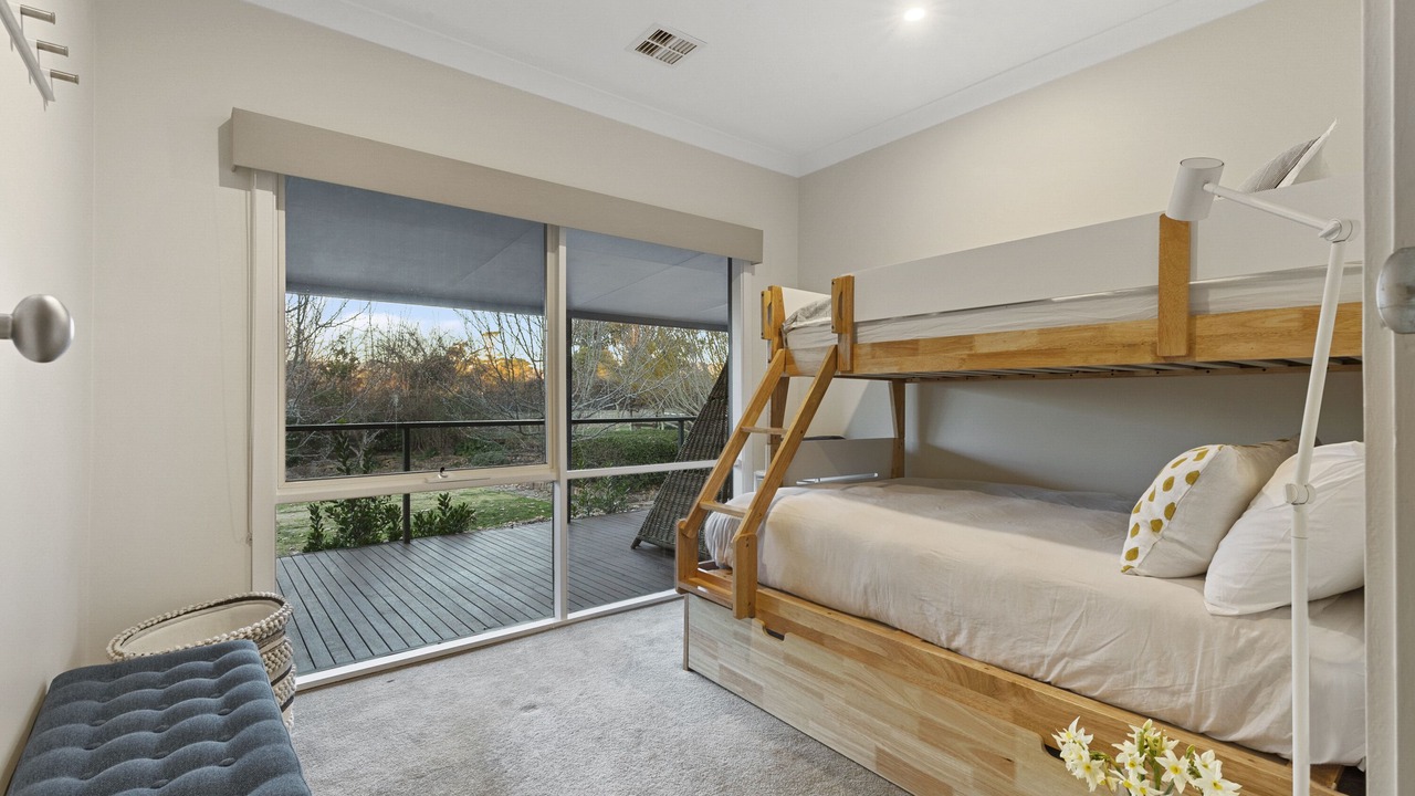Photo of Bedroom in Piries