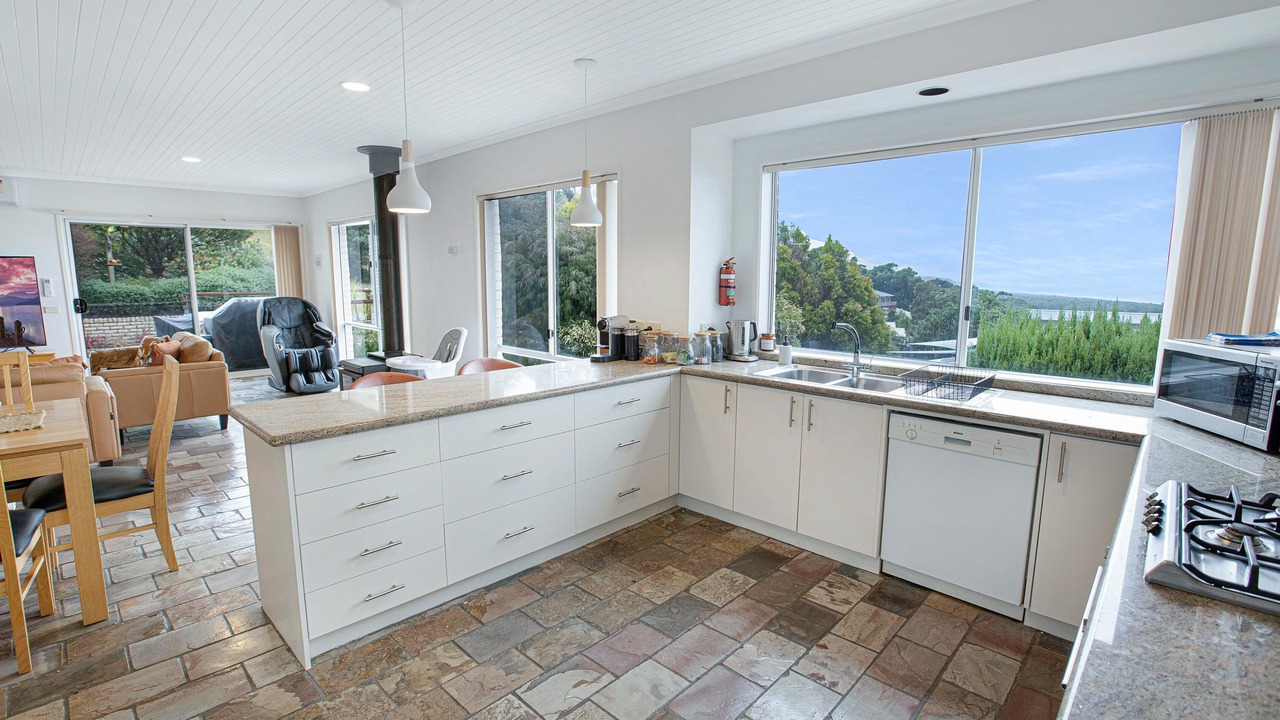 Photo of Kitchen in Lakes Entrance
