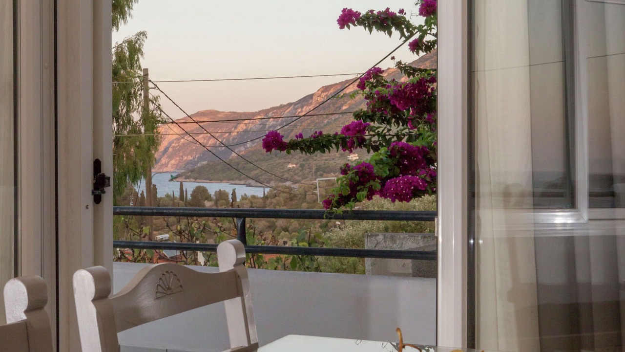 Photo of Livingroom in Samos Town